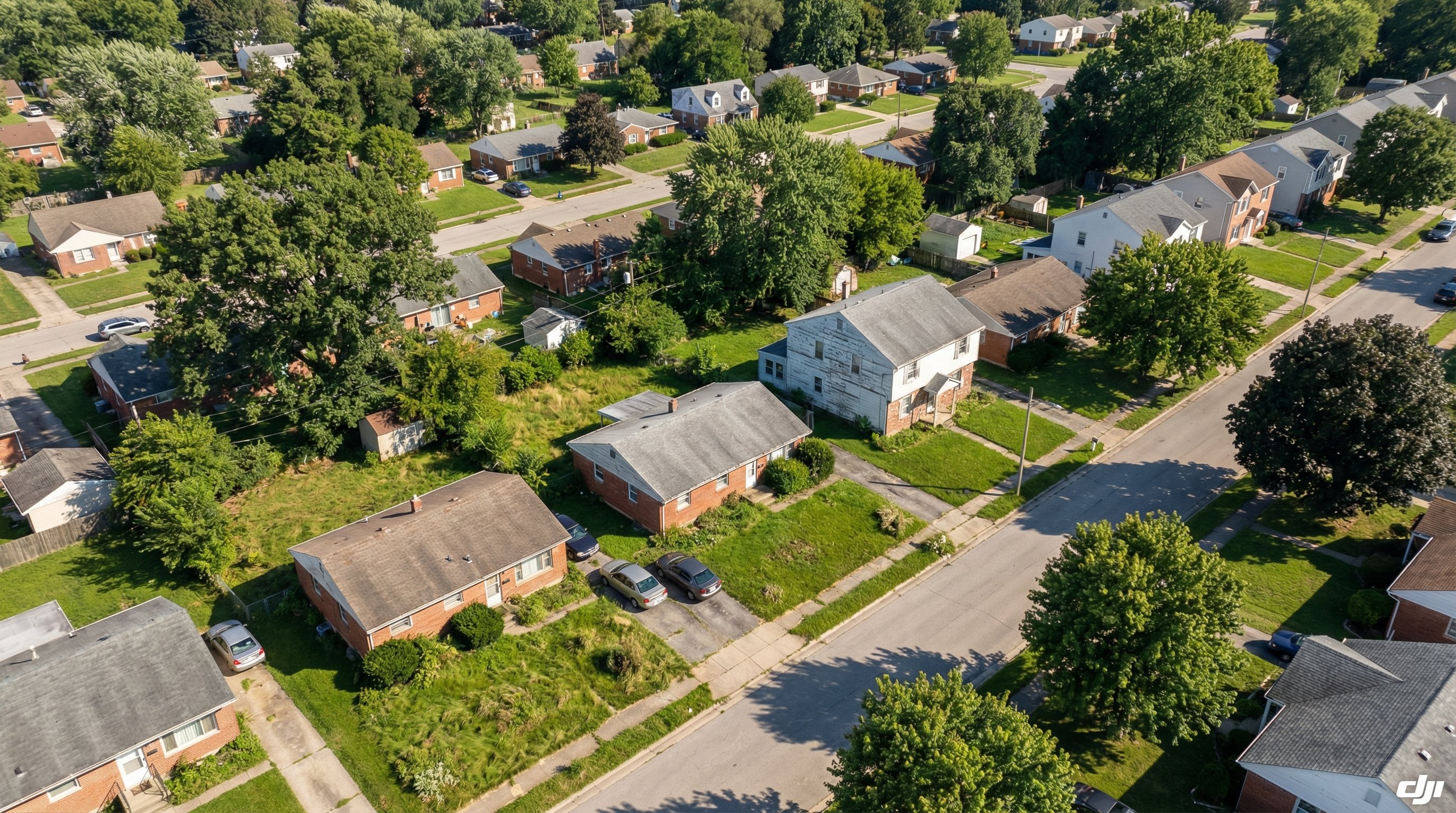 Missouri suburban neighborhood aerial view